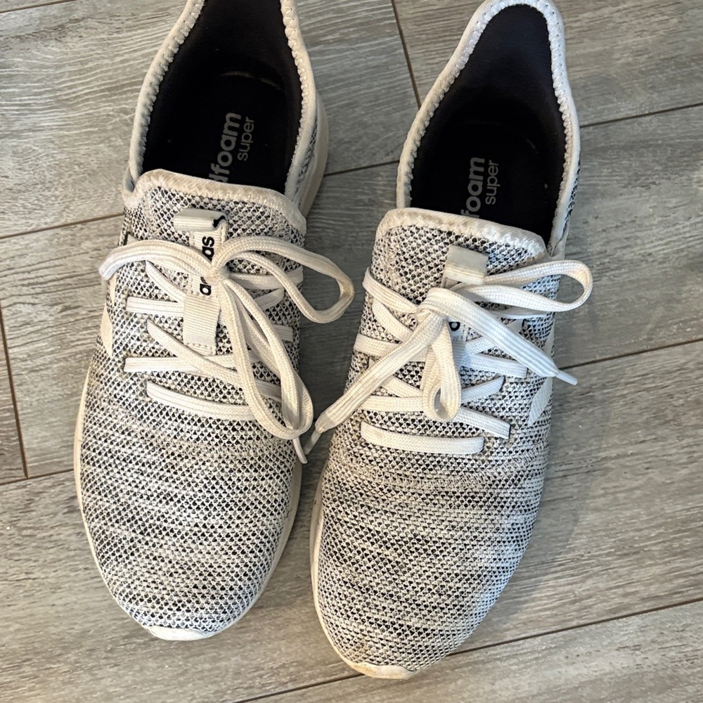 Adidas Women's White and Black Knit Sneakers size 8
